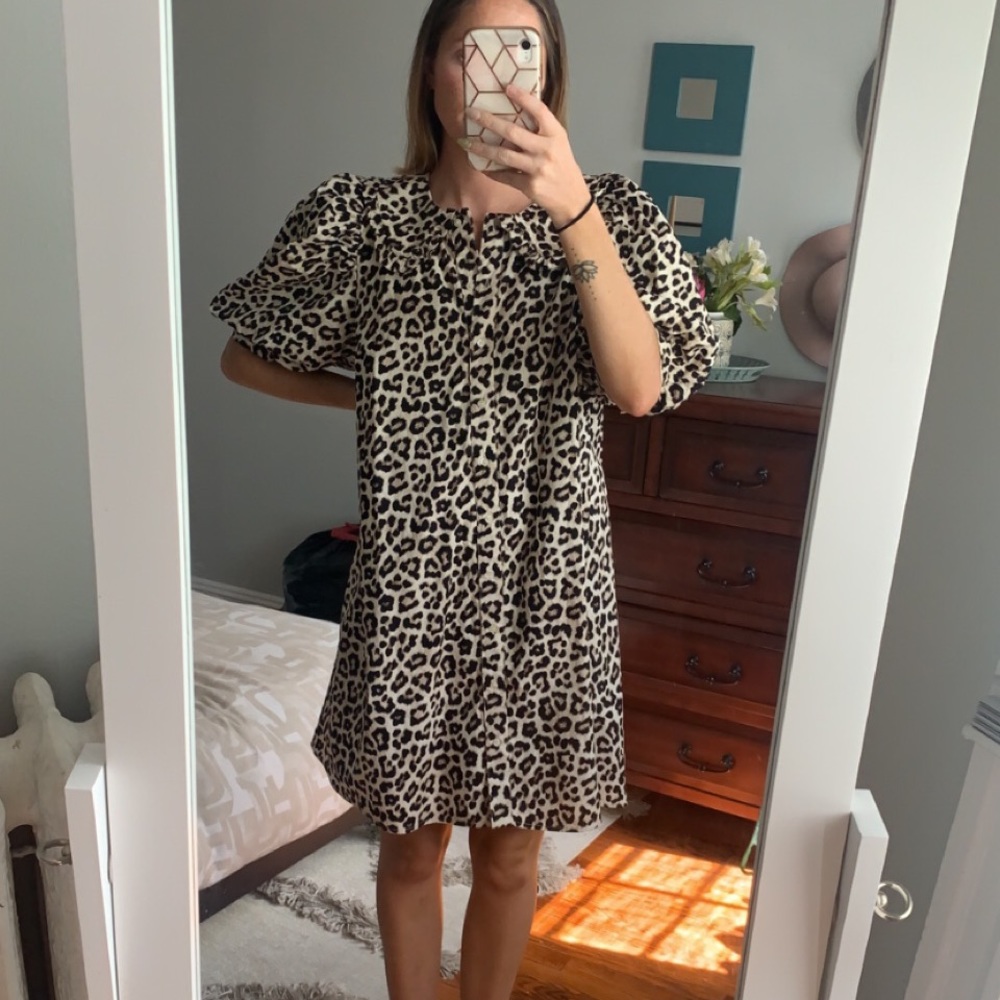 Puff sleeve dress